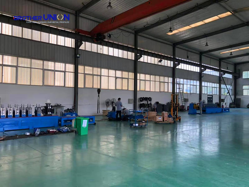 workshop of brother union roll forming technology co., ltd.
